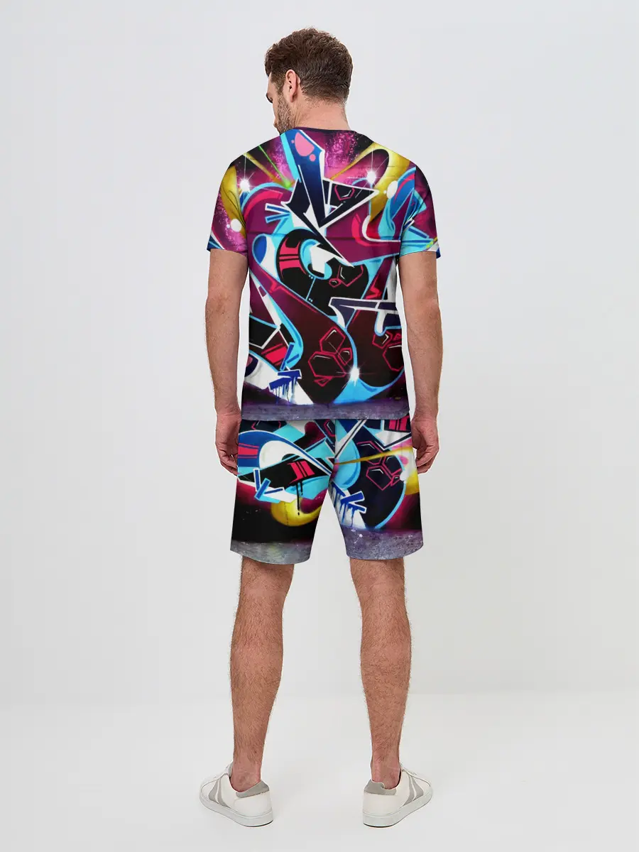 Мужской костюм с шортами / Искусство
