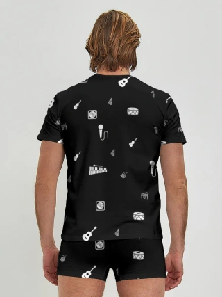 Мужские трусы с футболкой / Музыкальные инструменты