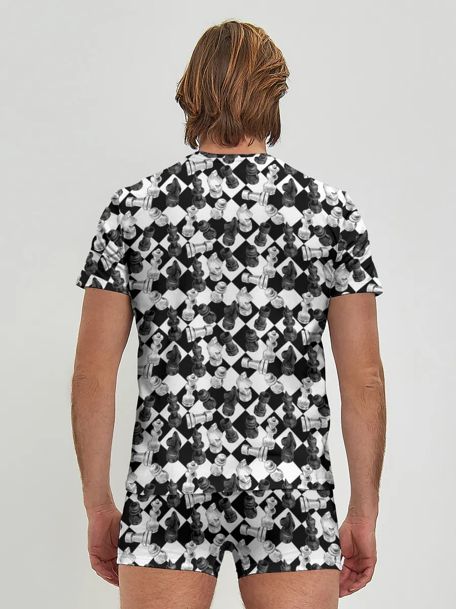 Мужские трусы с футболкой / Шахматы на шахматной доске