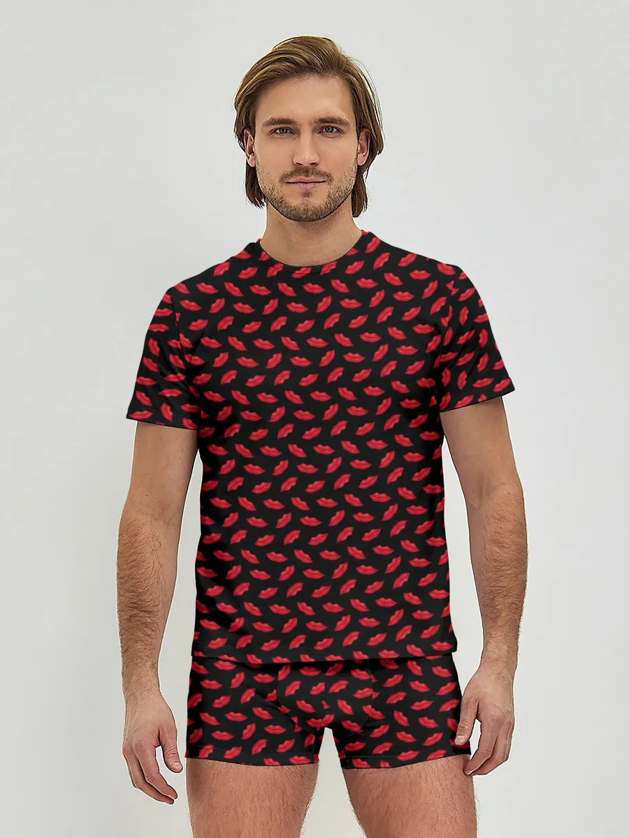 Мужские трусы с футболкой / Принт с поцелуями,алые губы