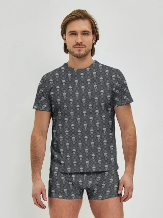 Мужские трусы с футболкой / Готический рисунок