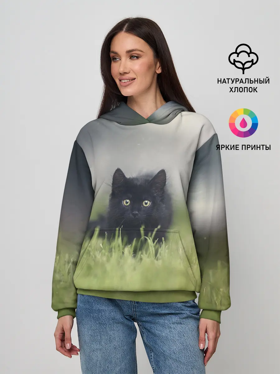 Женское худи / черный кот на лугу