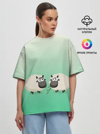 Женская футболка оверсайз / две овечки пасутся на лугу
