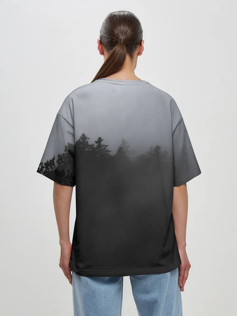 Женская футболка оверсайз / Лес в дыму