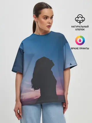 Женская футболка оверсайз / Девушка