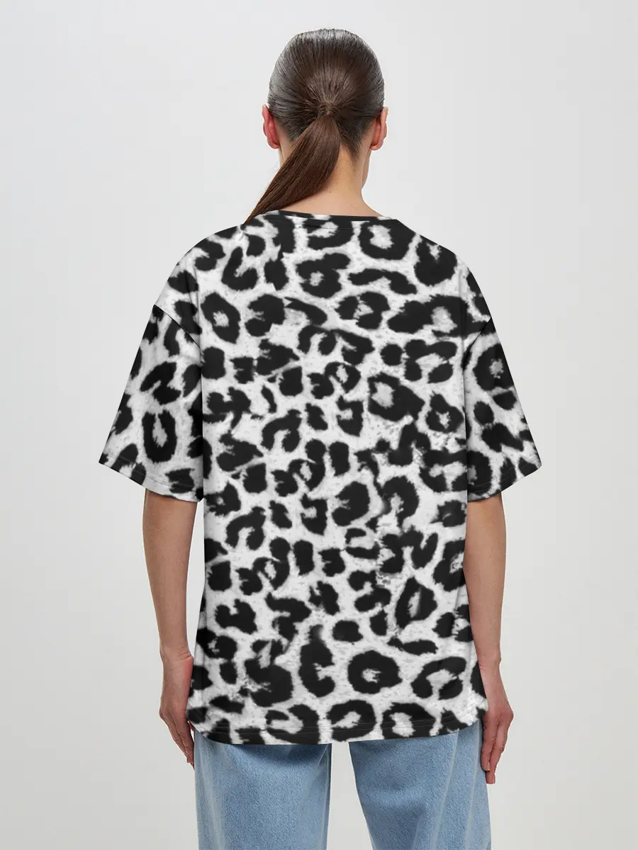 Женская футболка оверсайз / Снежный Барс