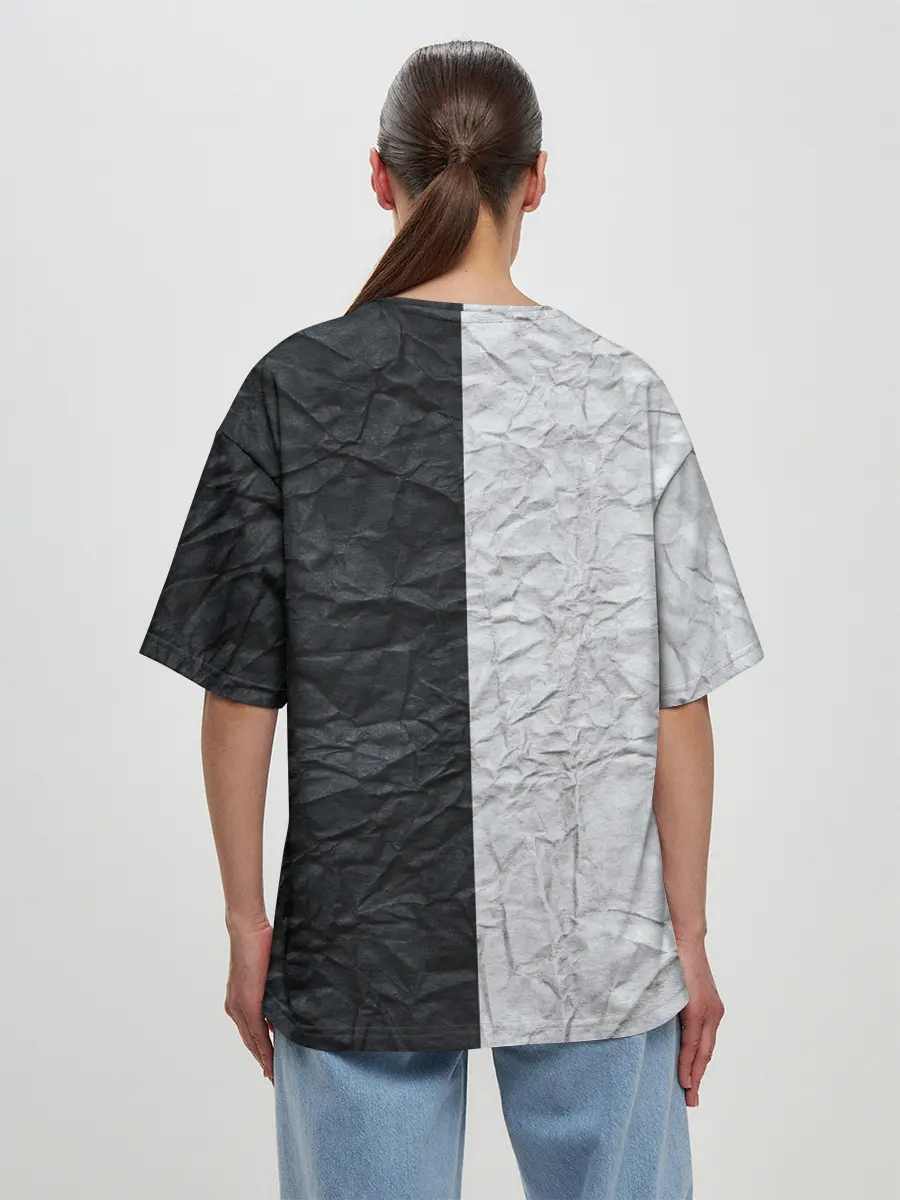 Женская футболка оверсайз / Мятая Черно-Белая Бумага