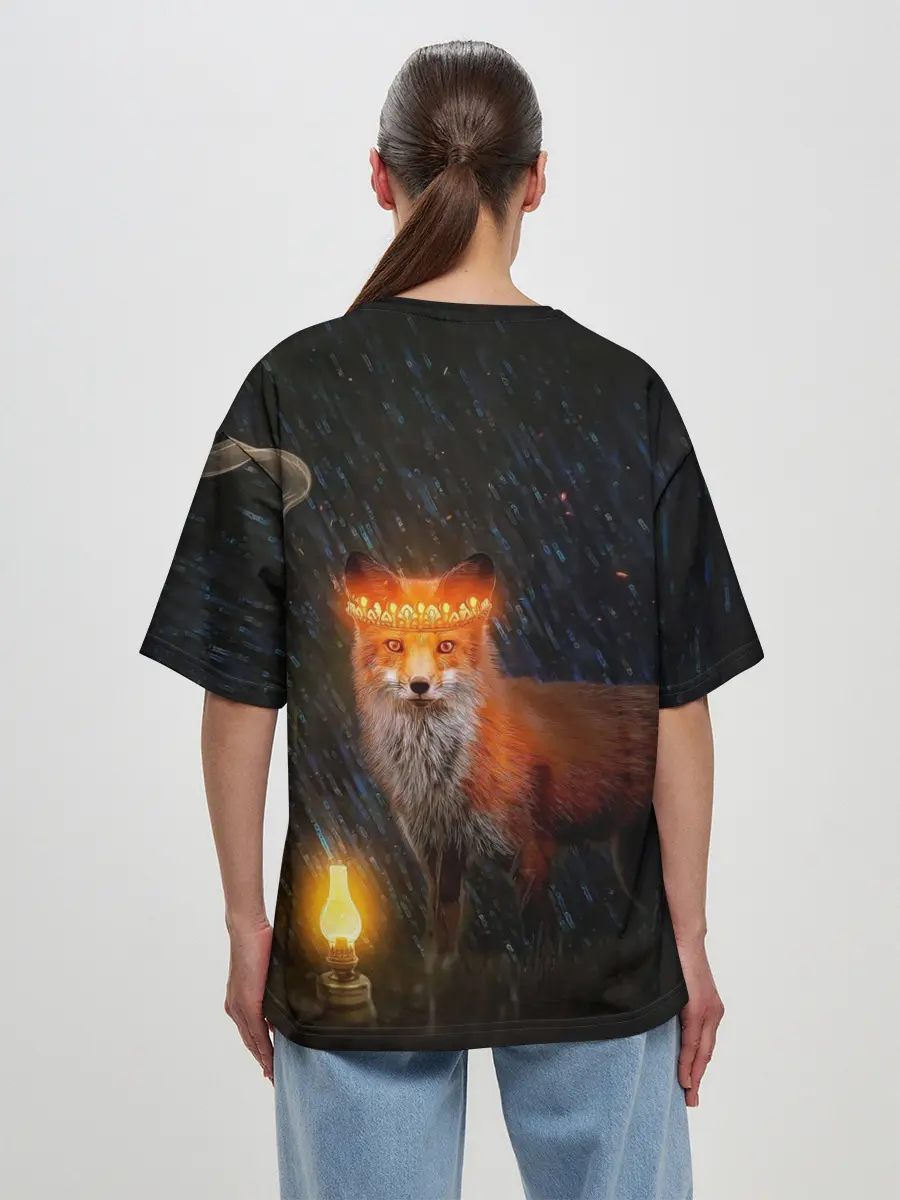 Женская футболка оверсайз / Лиса с огненной короной