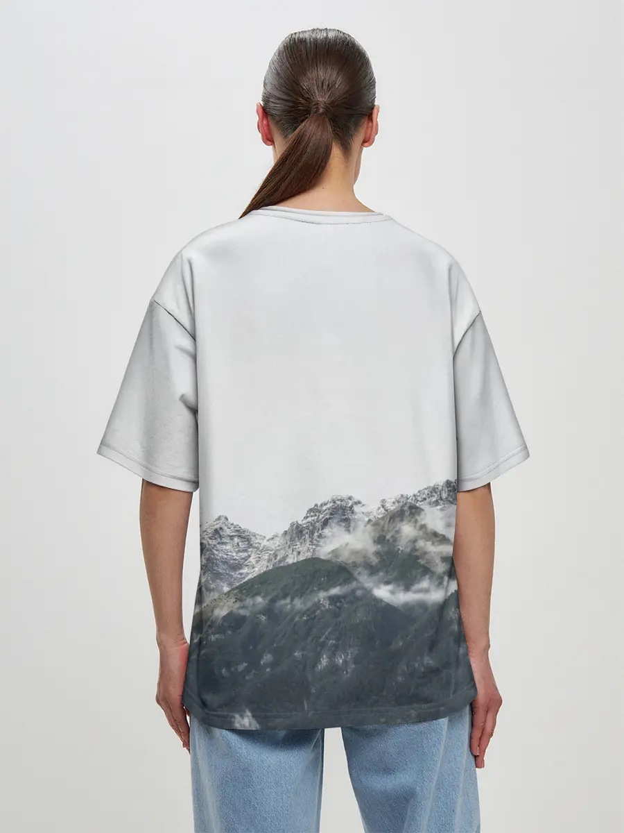 Женская футболка оверсайз / Вершина Горы