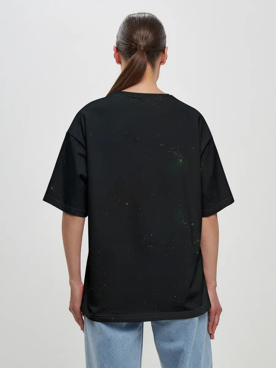 Женская футболка оверсайз / Космонавт и бабочки