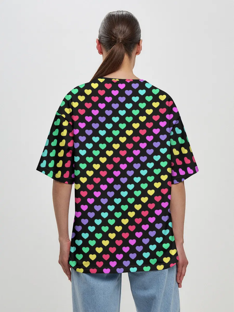 Женская футболка оверсайз / Радужные сердечки