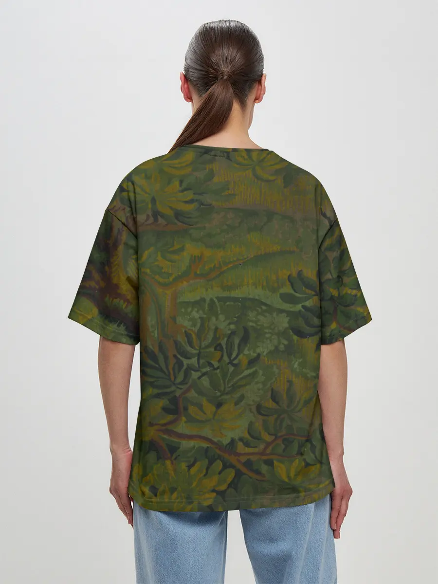 Женская футболка оверсайз / Зеркальный лес