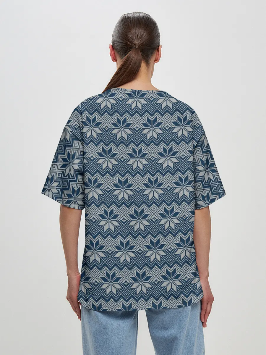 Женская футболка оверсайз / Северные Узоры