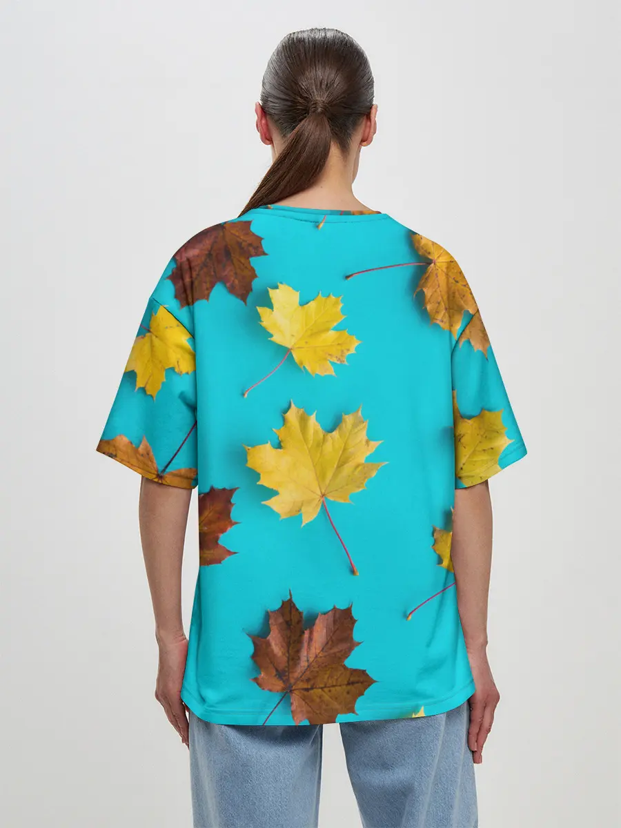 Женская футболка оверсайз / Кленовый листочек