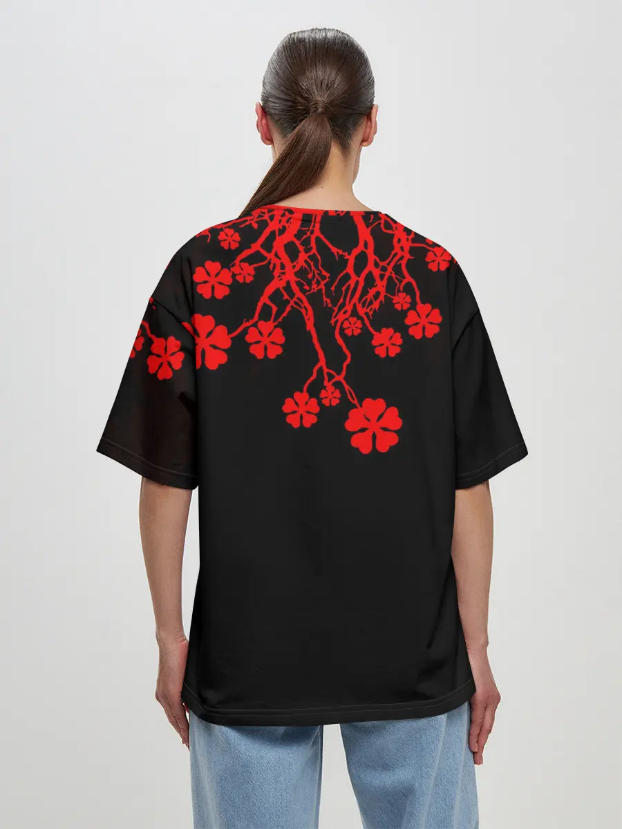 Женская футболка оверсайз / Дерево с Чёрный клевером.