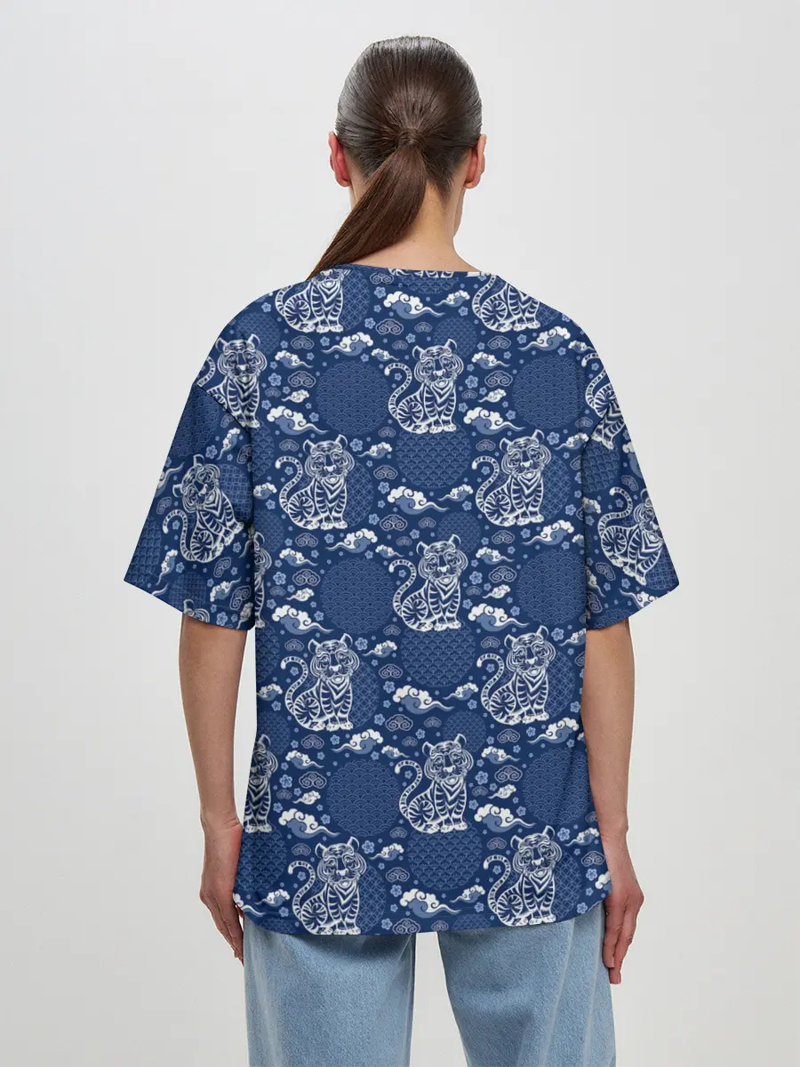 Женская футболка оверсайз / Тигры паттерн