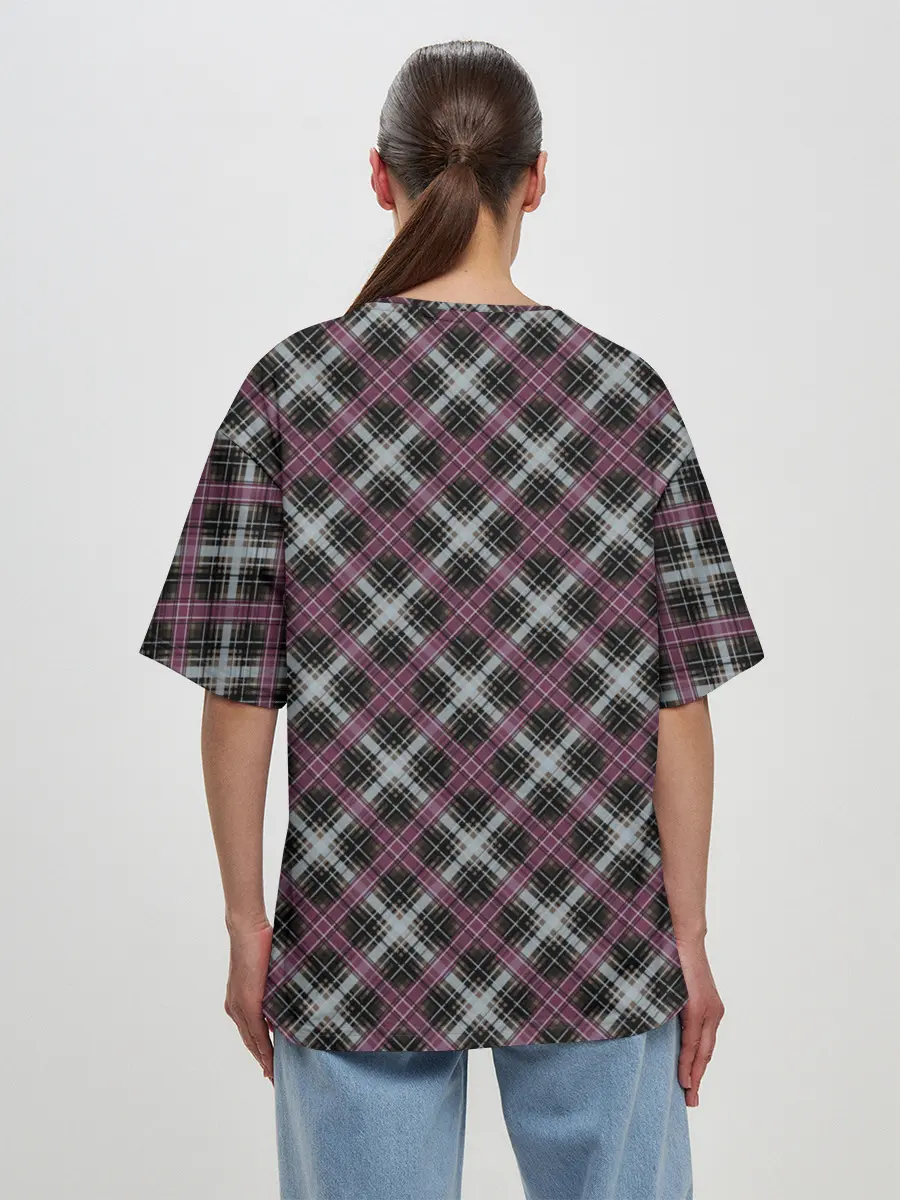 Женская футболка оверсайз / Темный серый узор в клетку