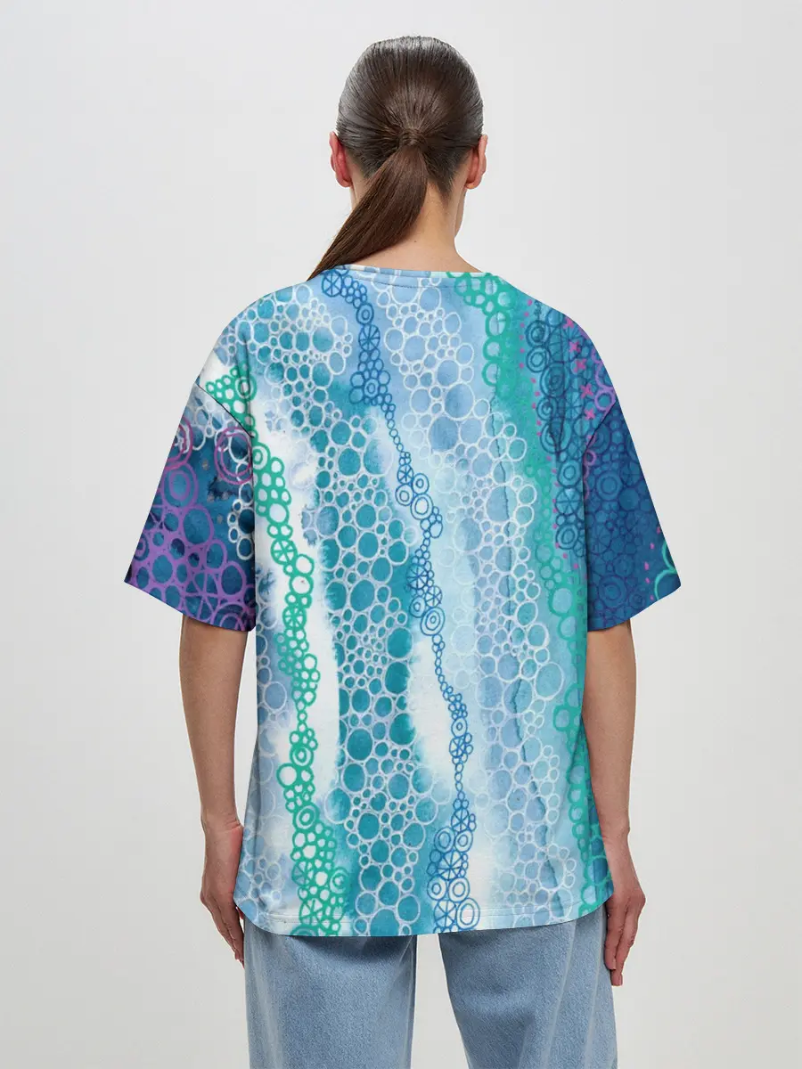 Женская футболка оверсайз / Водопад красочной пены