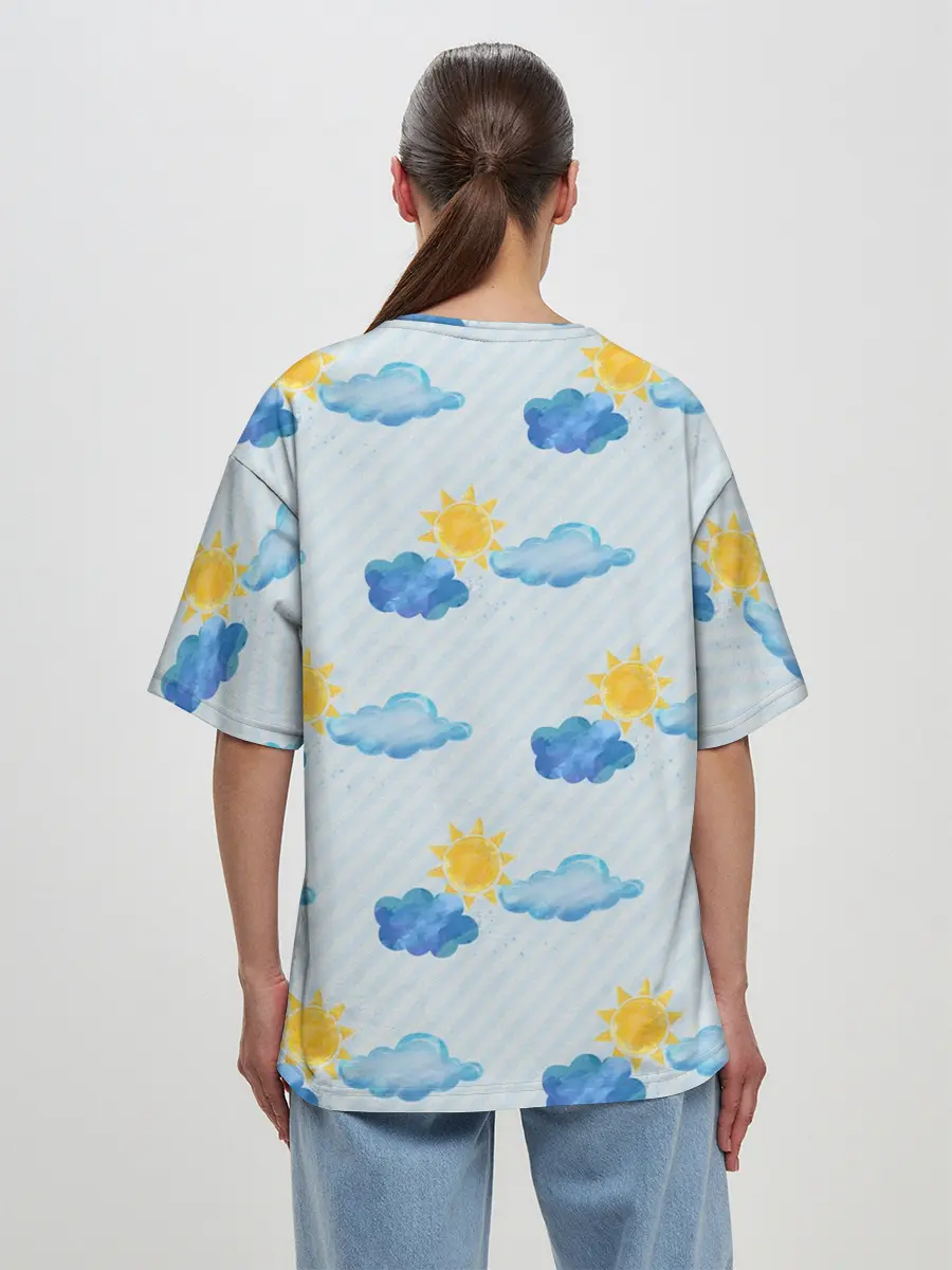 Женская футболка оверсайз / Осень - тучки