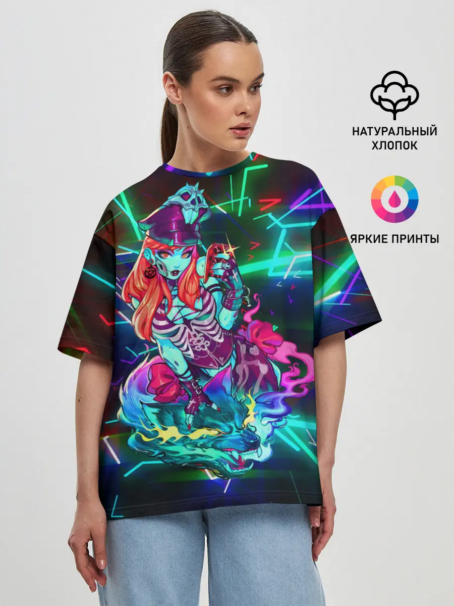Женская футболка оверсайз / Неоновая ведьма с волком