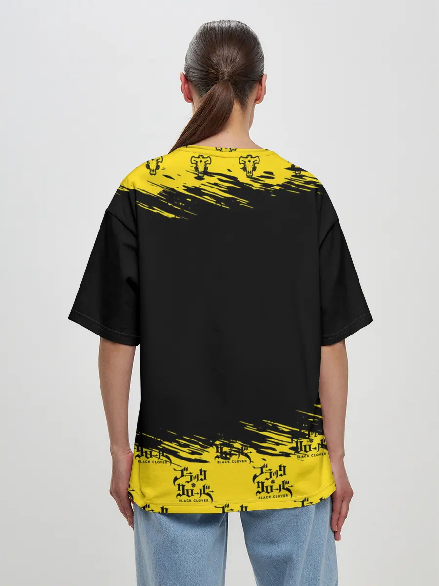 Женская футболка оверсайз / Черные быки Чёрный клевер