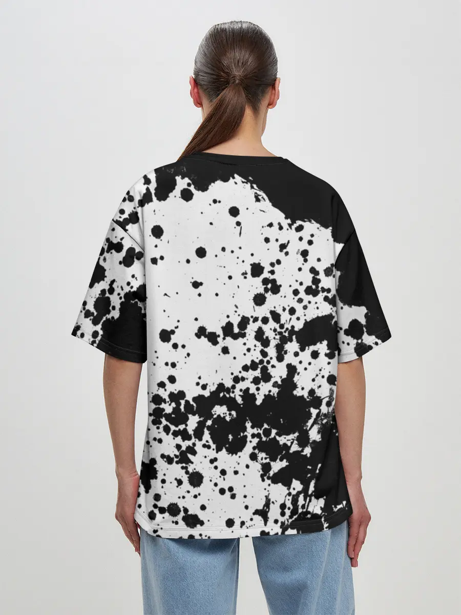 Женская футболка оверсайз / Черно-белые капли