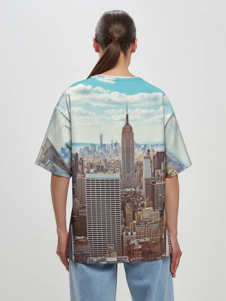 Женская футболка оверсайз / Столица мира
