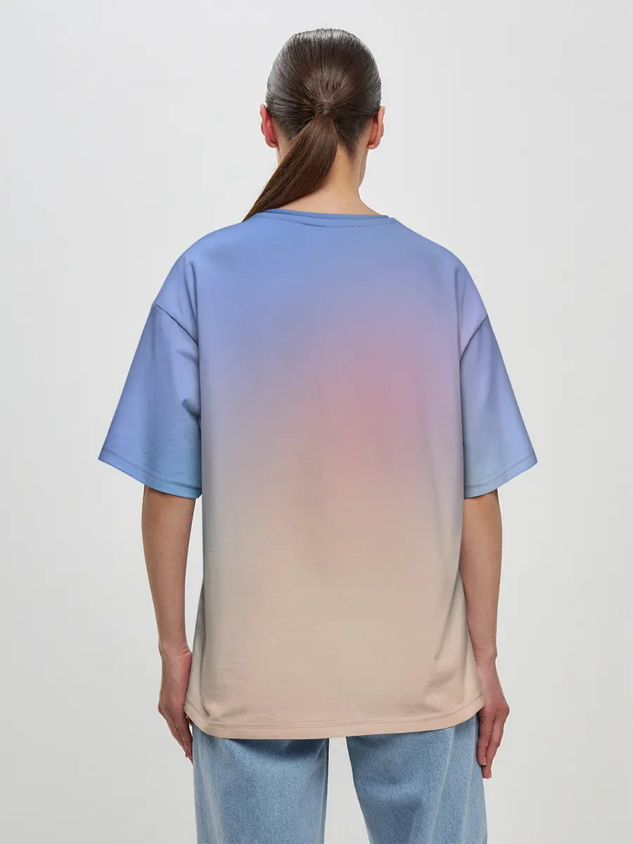 Женская футболка оверсайз / Жизнь в другом мире с нуля