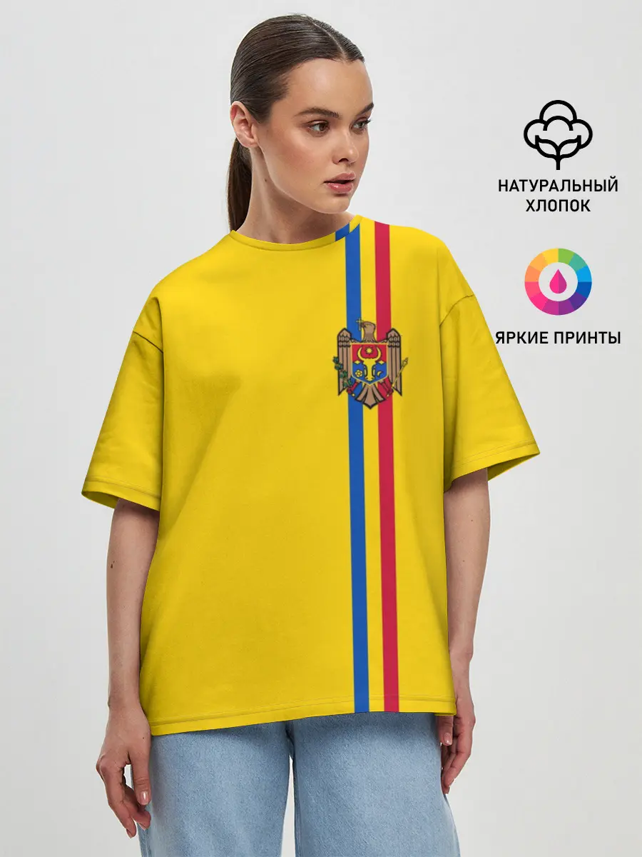 Женская футболка оверсайз / Молдавия, лента с гербом