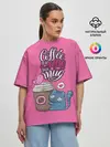 Женская футболка оверсайз / Coffee is a hug