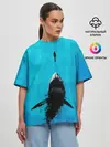 Женская футболка оверсайз / Акула на охоте