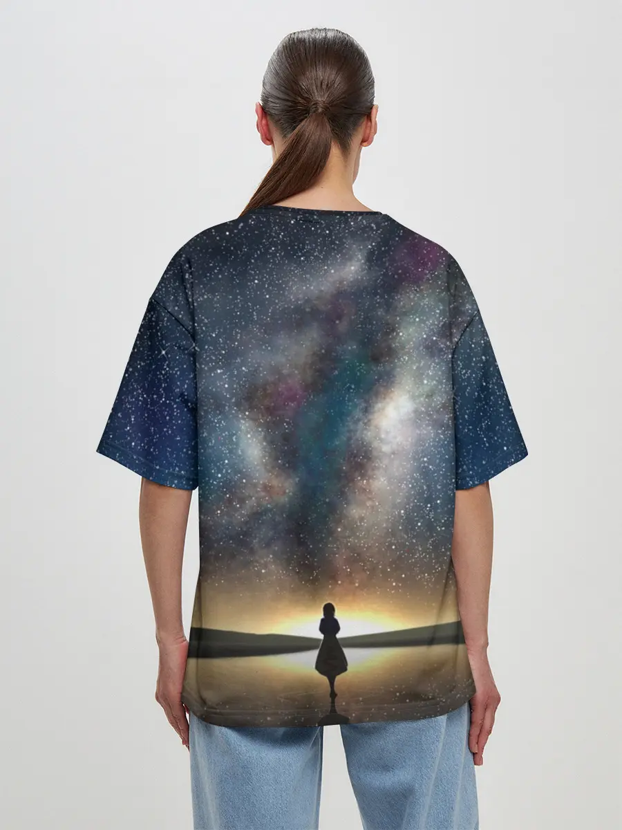 Женская футболка оверсайз / VIOLET EVERGARDEN. Космос