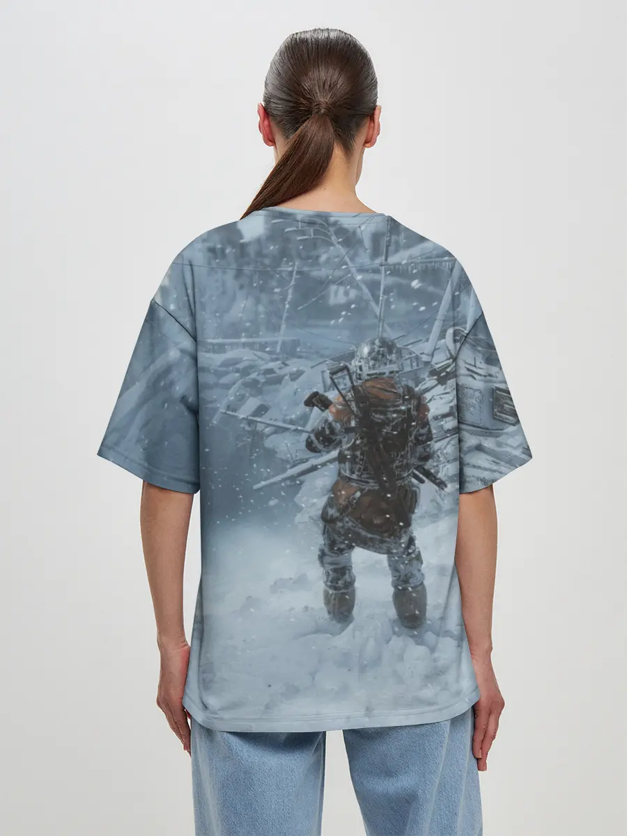 Женская футболка оверсайз / Метро Исход