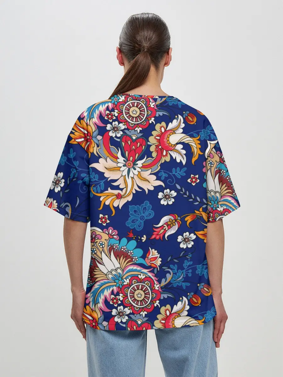 Женская футболка оверсайз / Экзотический орнамент