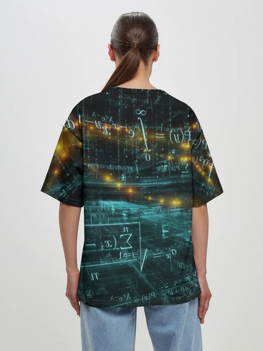 Женская футболка оверсайз / Формулы в пространстве