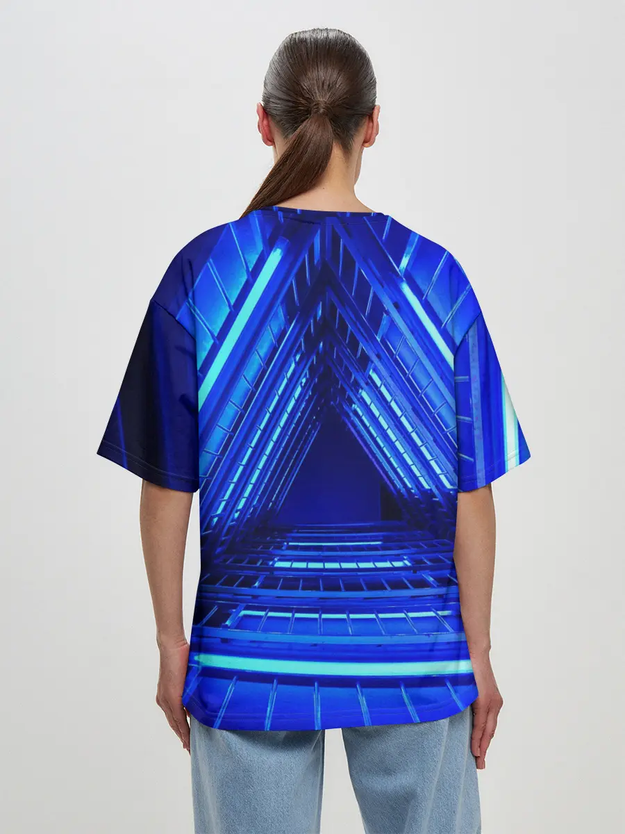 Женская футболка оверсайз / Неоновый тоннель