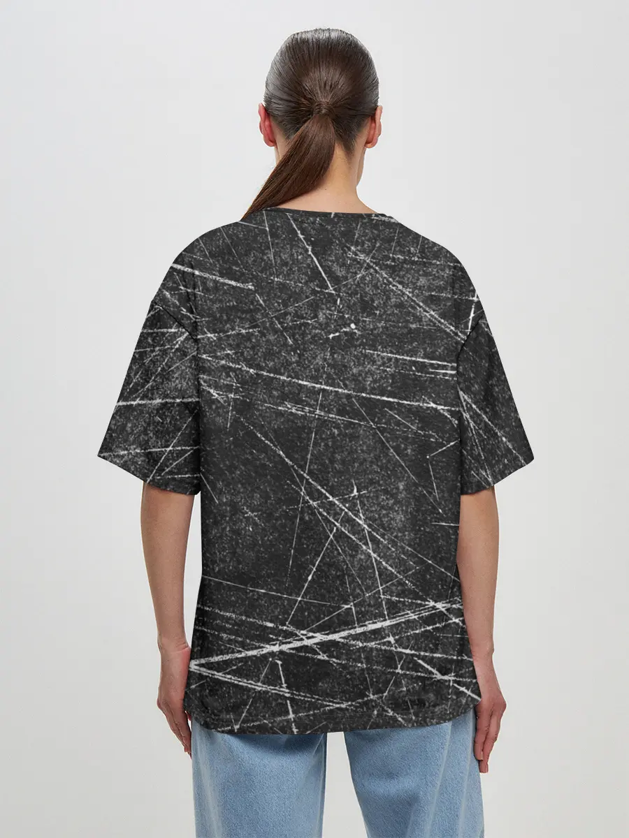 Женская футболка оверсайз / Царапины