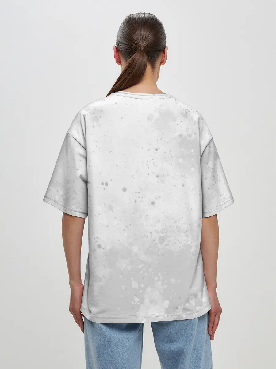 Женская футболка оверсайз / Кайман с мечами Дорохедоро