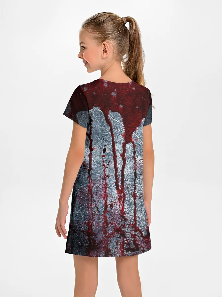 Детское платье / Кровь на металле