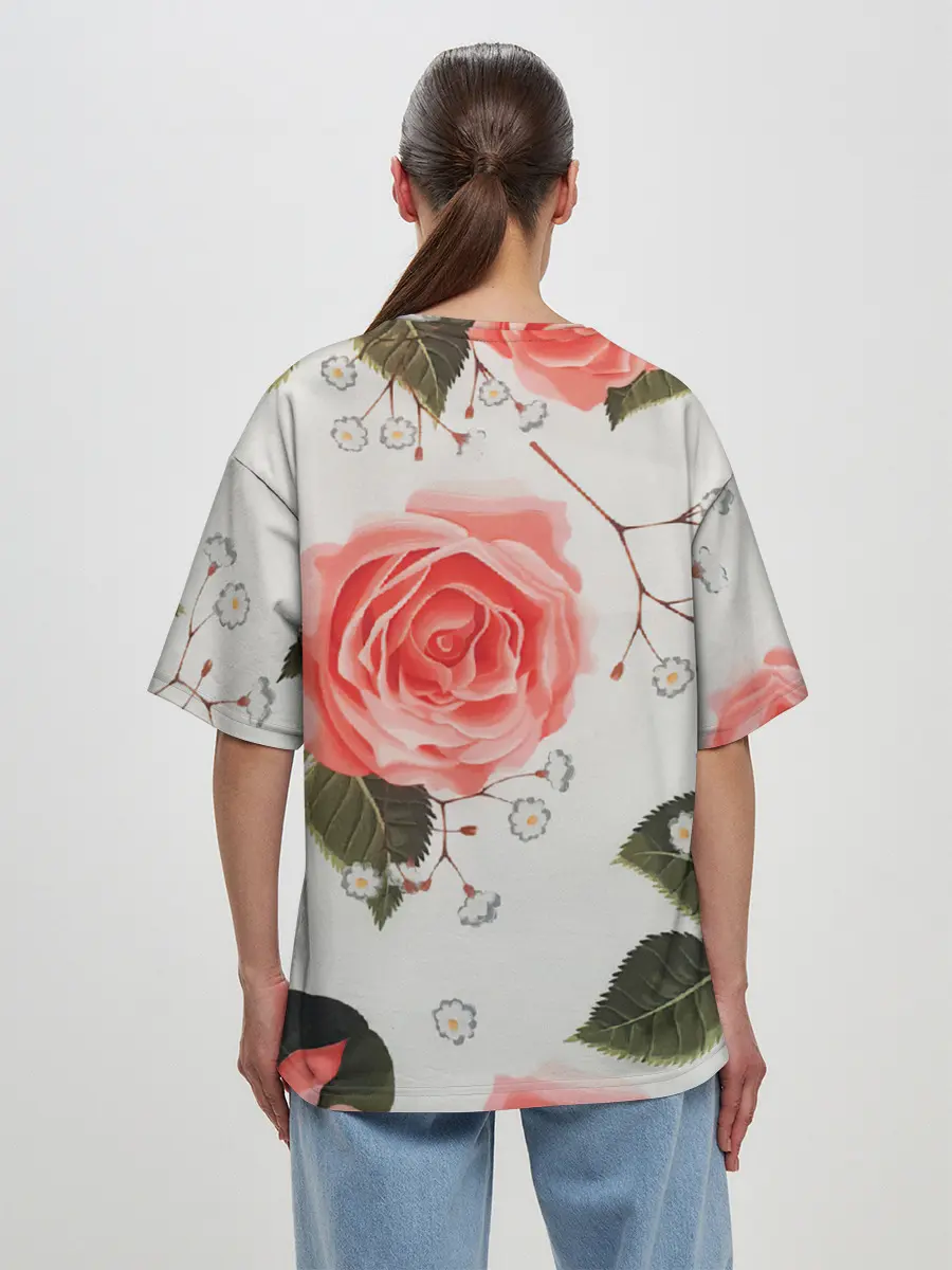 Женская футболка оверсайз / Нежные розы