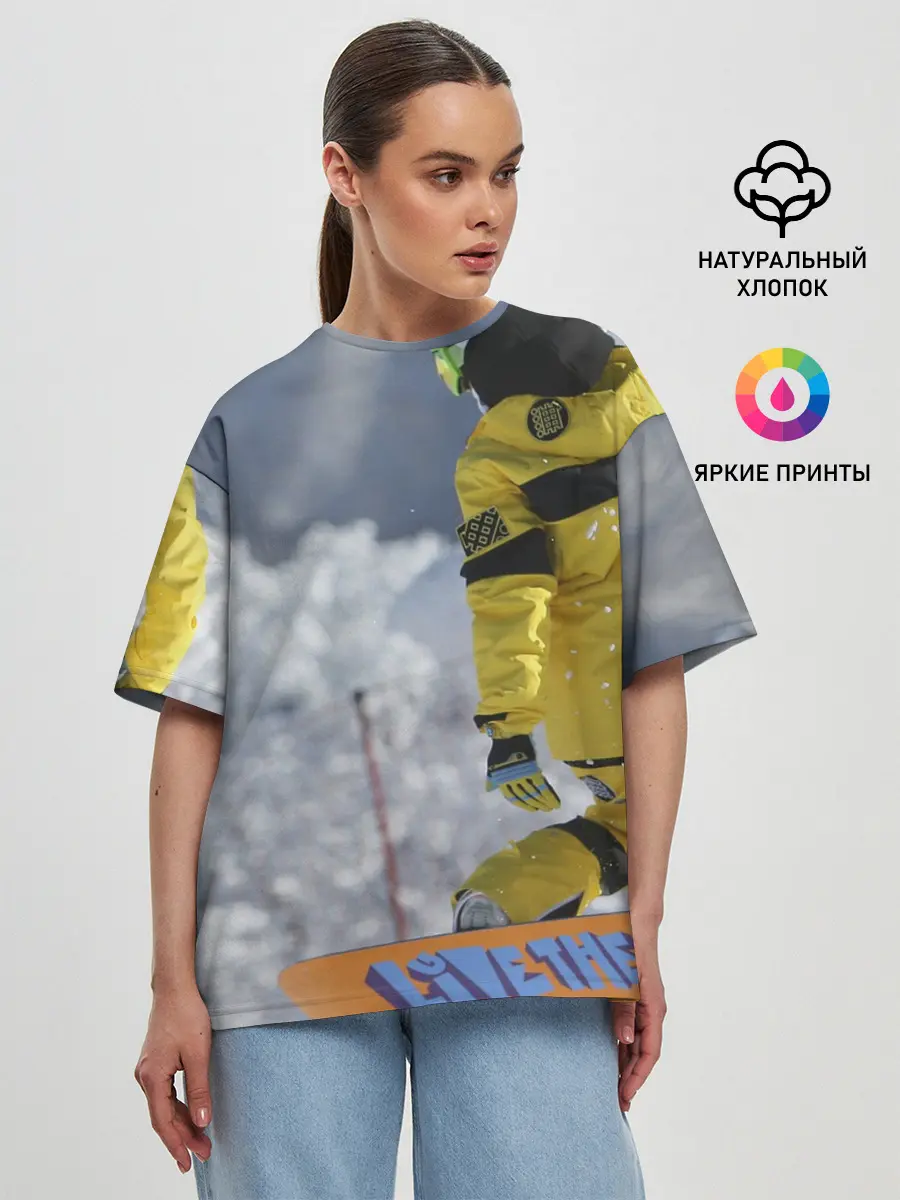 Женская футболка оверсайз / сноубордист