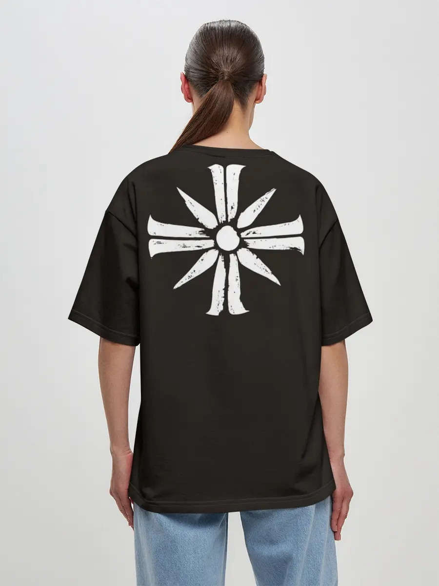 Женская футболка оверсайз / Врата Эдема