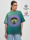 Женская футболка оверсайз / Инопланетяша на зеленом фоне
