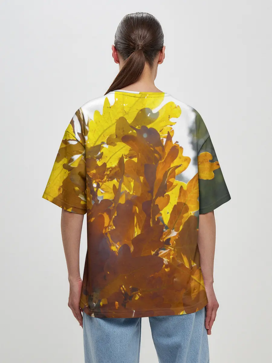 Женская футболка оверсайз / Букет из осенних листьев