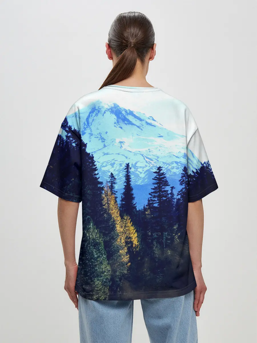 Женская футболка оверсайз / лес