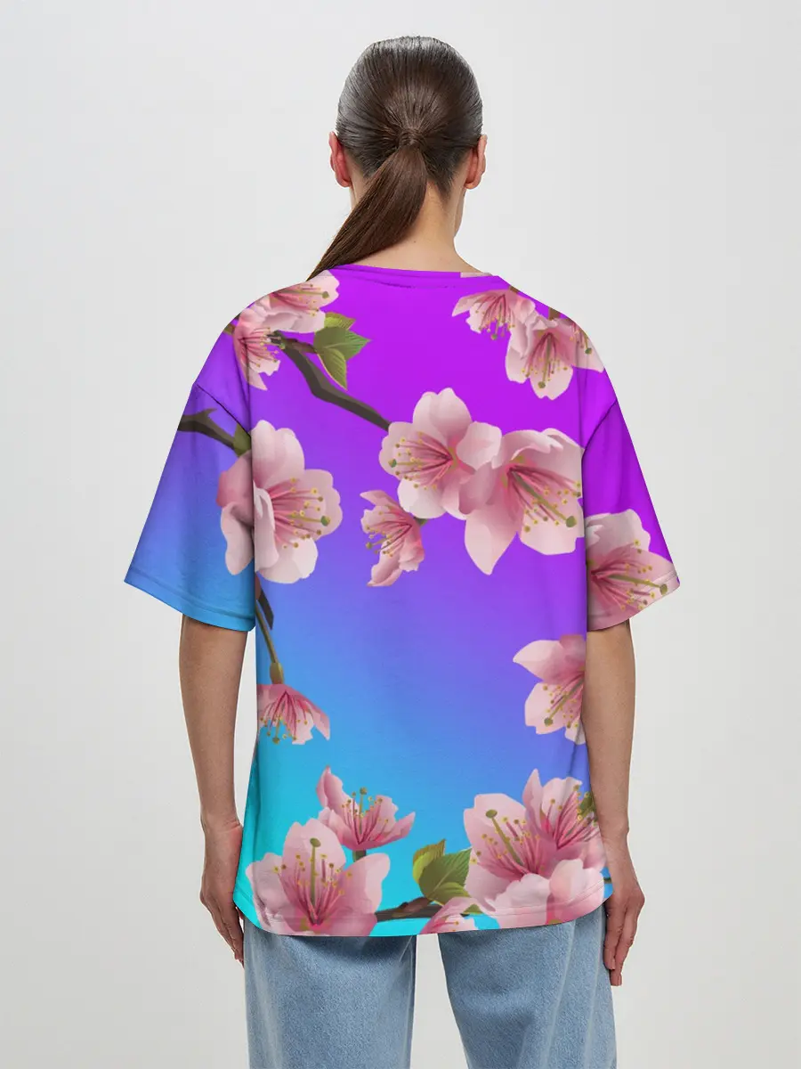 Женская футболка оверсайз / САКУРА ВИШНЯ