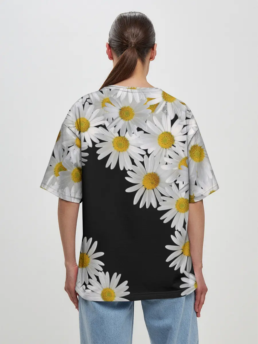 Женская футболка оверсайз / Ромашковая россыпь