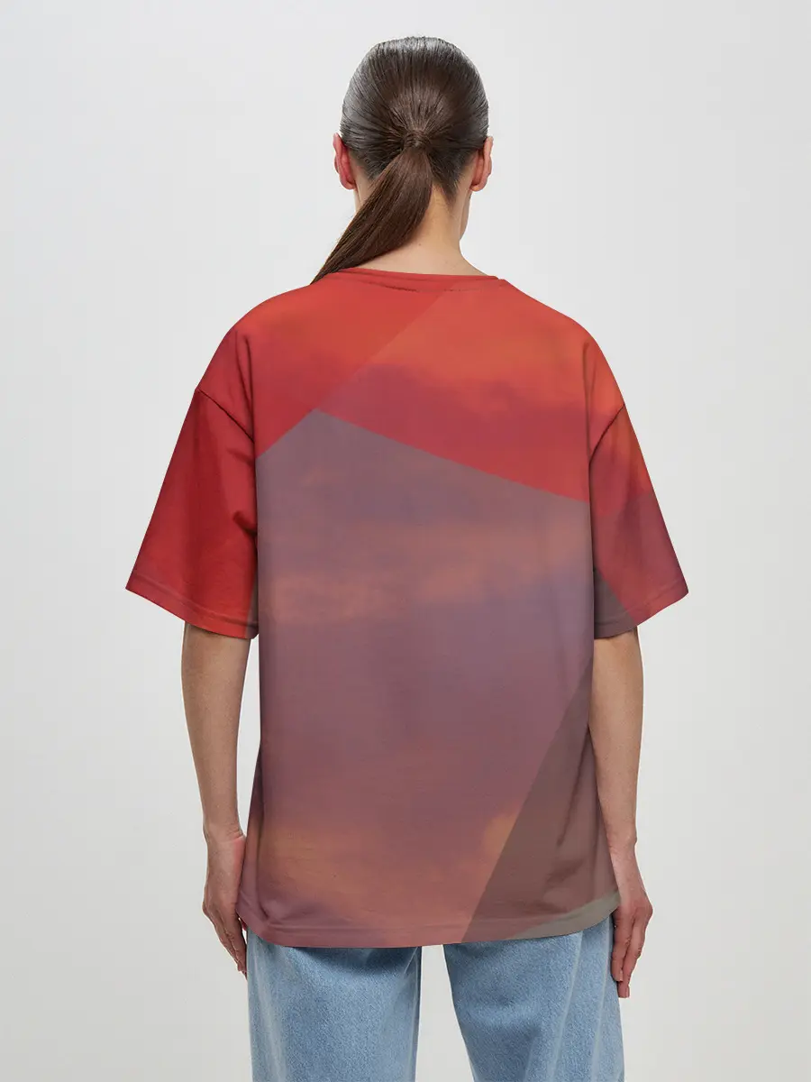 Женская футболка оверсайз / Misato Katsuragi на красном