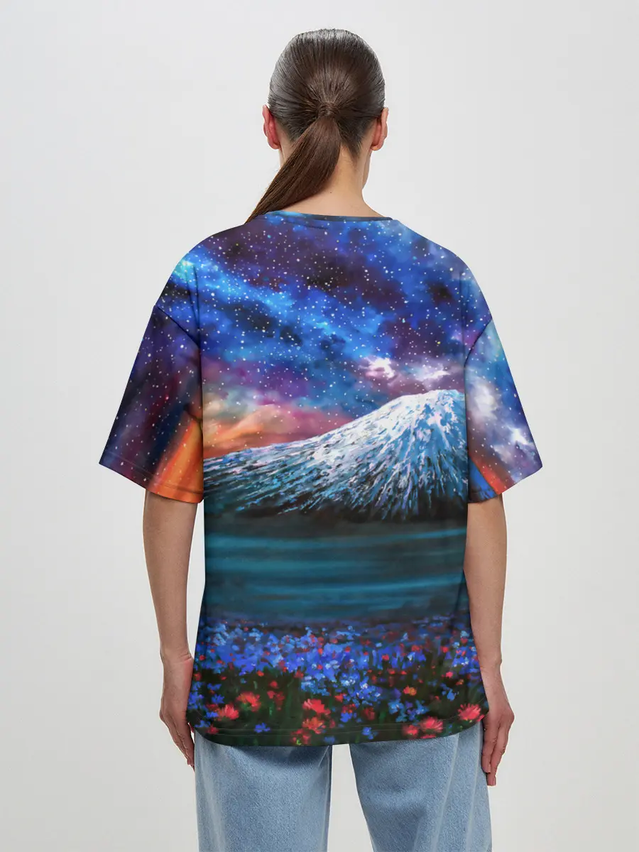 Женская футболка оверсайз / Космос