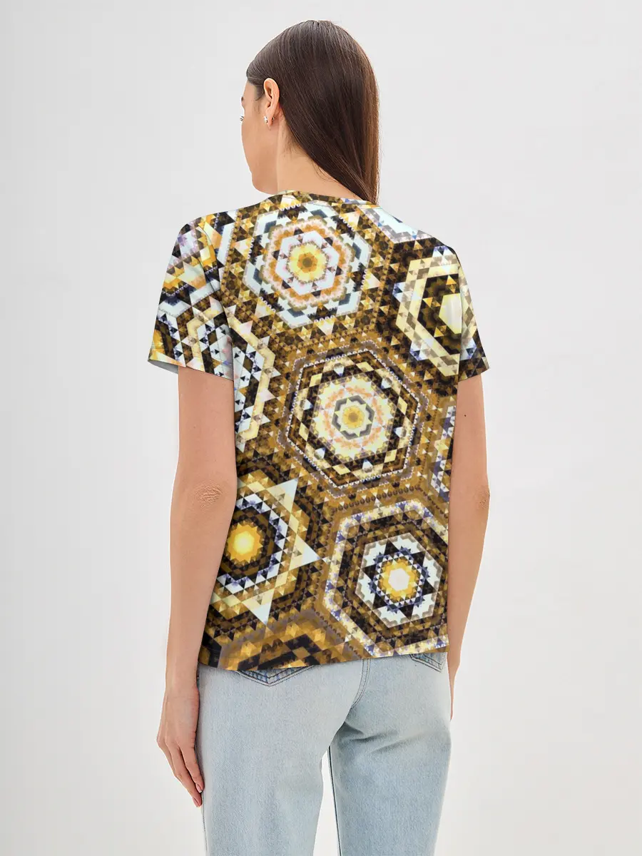 Женская базовая футболка / Калейдоскоп детства